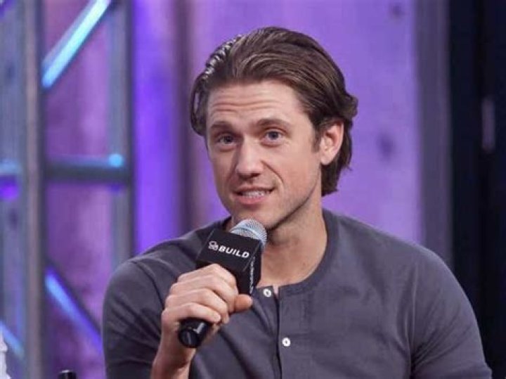 Aaron Tveit Net Worth