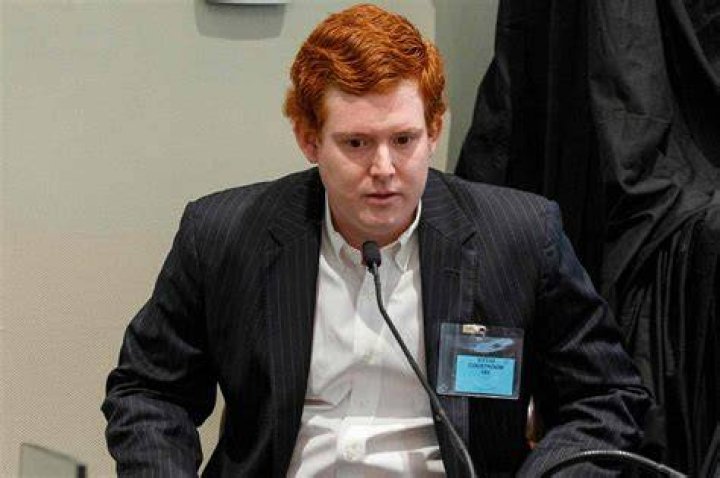 Buster Murdaugh testifies during his father Alex Murdaugh's murder trial.