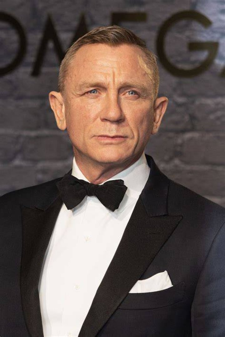 Daniel Craig Biography