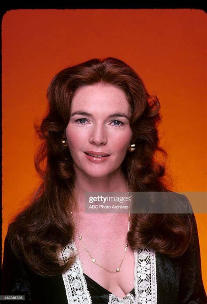 Fionnula Flanagan