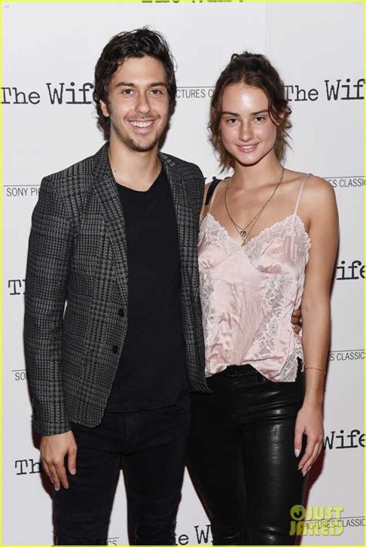 Grace Van Patten with Nat Wolff
