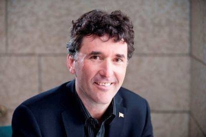 Paul Dewar